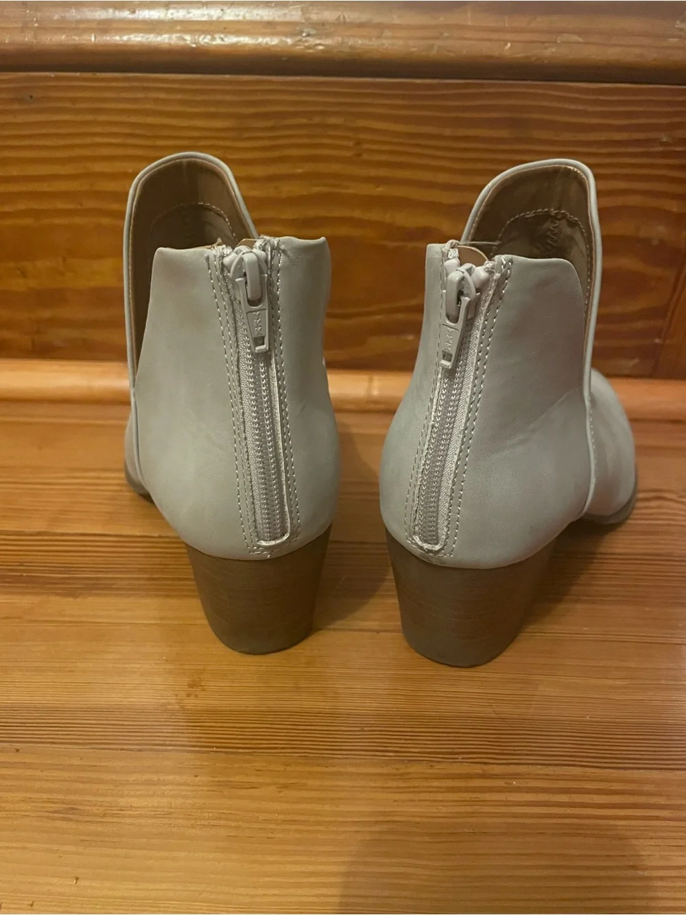 Light Grey Women's Ankle Booties with Pointed Toe